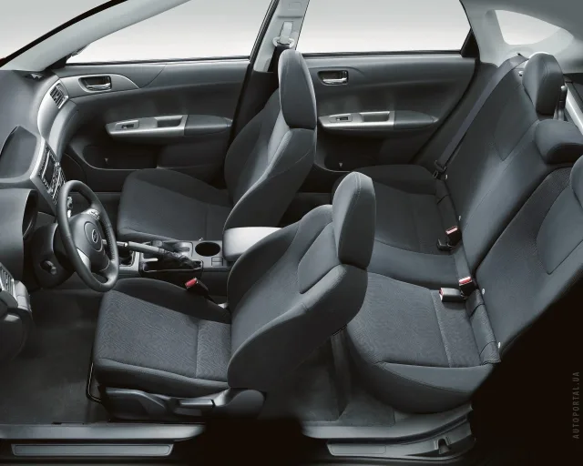 Subaru Impreza 2008 хетчбек — 5