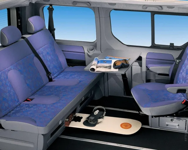 Opel Vivaro (Опель Виваро) минивэн — 2