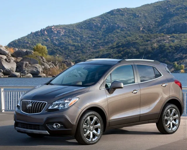 Buick Encore кросовер — 6