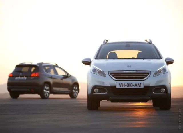 Peugeot 2008 2013 кросовер — 7