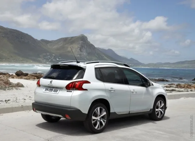 Peugeot 2008 2013 кросовер — 15