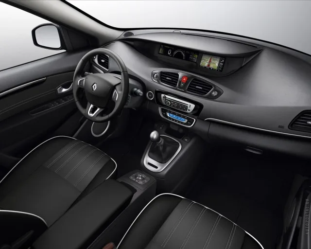 Renault Grand Scenic 1.5 dCi MT Authentique — 5