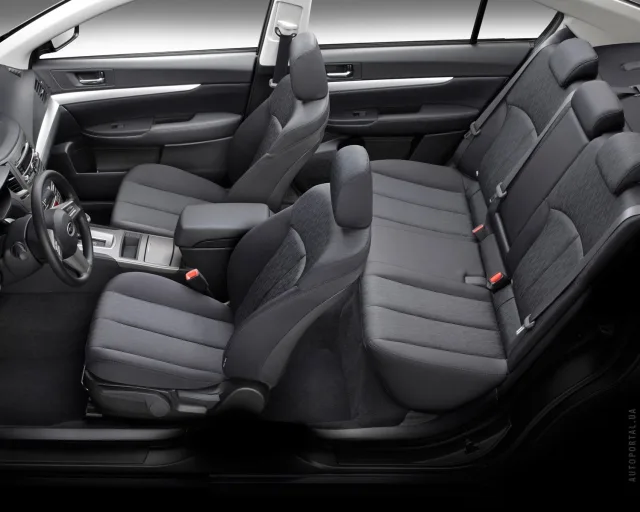 Subaru Legacy 2009 седан — 3