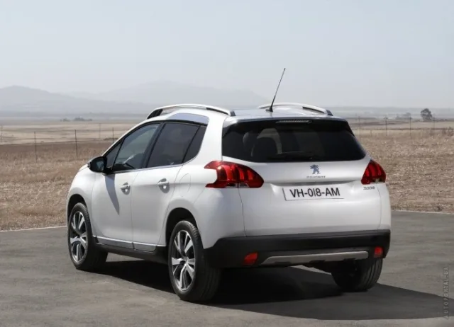 Peugeot 2008 2013 кросовер — 9