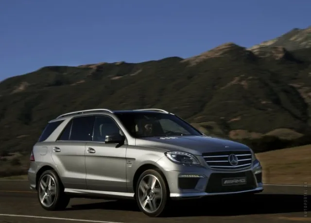 Mercedes-Benz ML 63 AMG 5.5 AT — 13