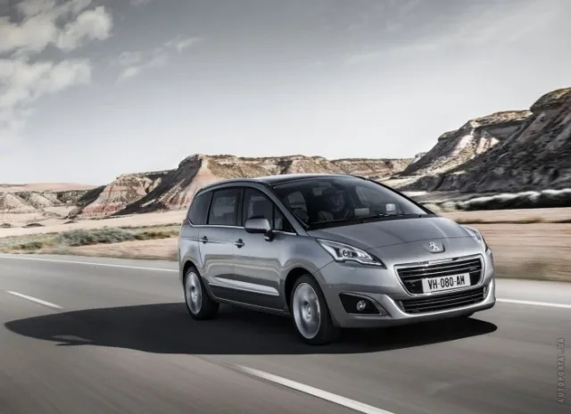 Peugeot 5008 2014 minivan — 4