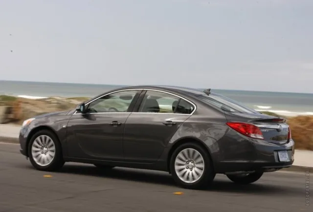 Buick Regal седан — 25