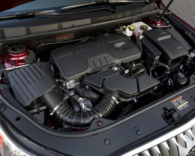 Buick LaCrosse седан — 12
