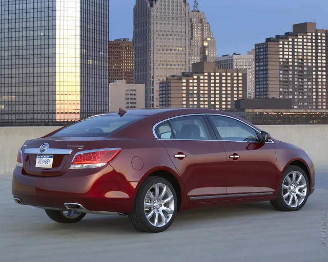 Buick LaCrosse седан — 20