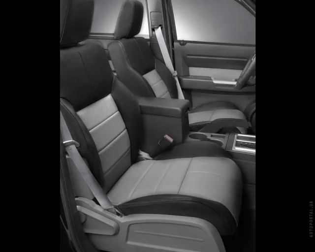 Dodge Nitro 2.8D AT SXT — 5