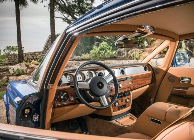 Rolls-Royce Phantom Coupe (Ролс Ройс Фантом Купе) купе — 3
