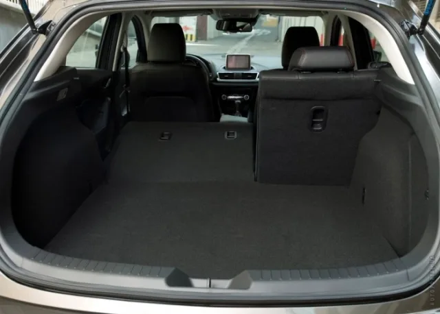 Mazda 3 2014 хетчбек — 5