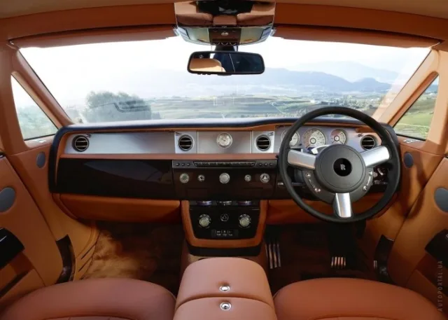 Rolls-Royce Phantom Coupe (Ролс Ройс Фантом Купе) купе — 2