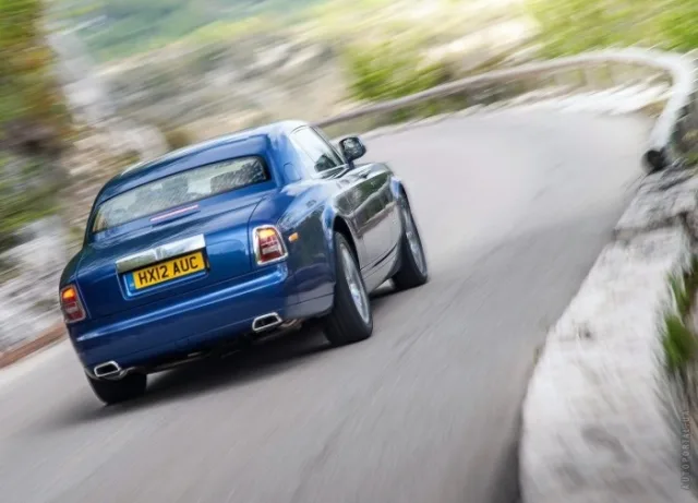 Rolls-Royce Phantom Coupe (Ролс Ройс Фантом Купе) купе — 10