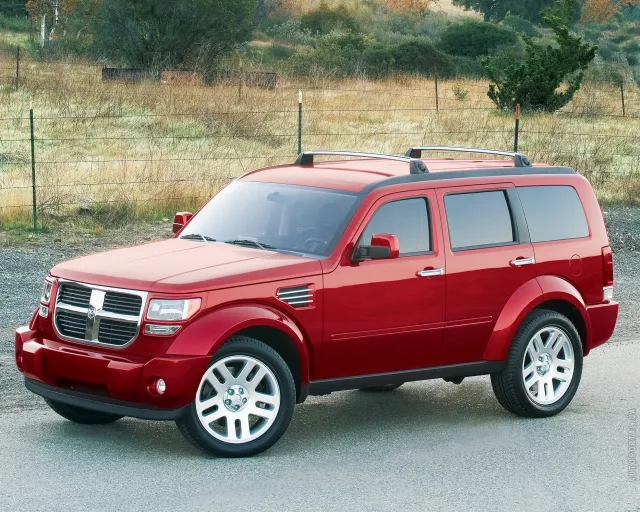 Dodge Nitro 2.8D AT SXT — 12