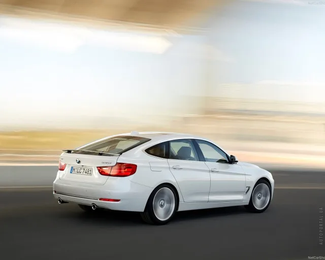 BMW 3 Series GT 2013 (БМВ 3 серия ЖТ) хэтчбек — 24