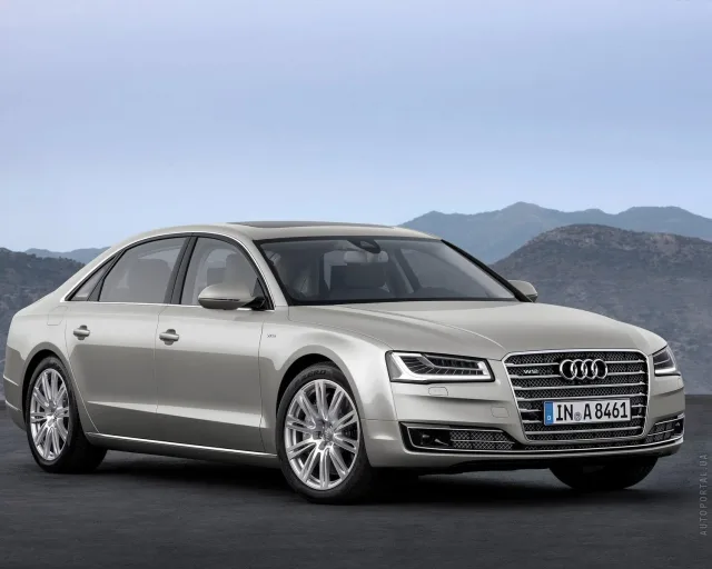Audi A8 2014 sedan — 8