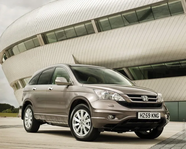 Honda CR-V 2.0 MT Elegance — 7