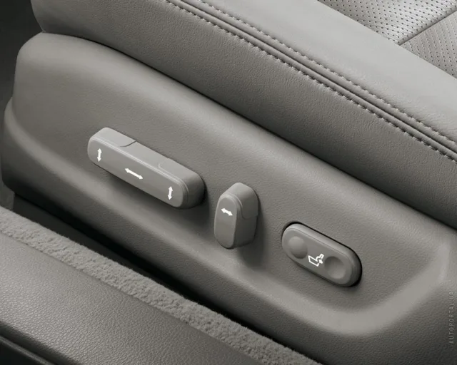 Honda Legend sedan — 5