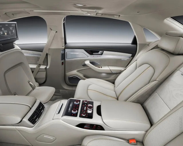 Audi A8 2014 sedan — 2