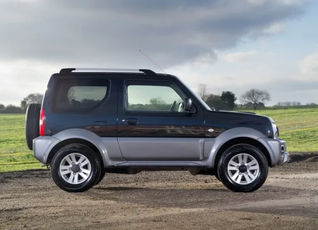 Suzuki Jimny 1998 SUV — 4