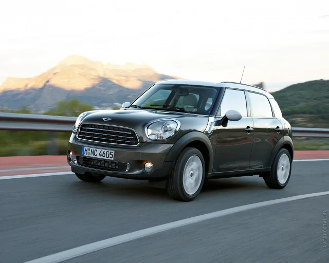 MINI One Countryman (Мини Ван Кантримен) кроссовер — 14