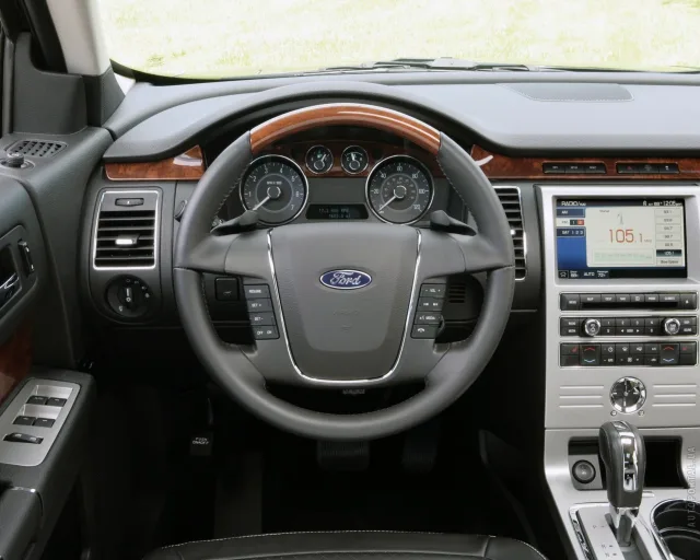 Ford Flex кросовер — 4