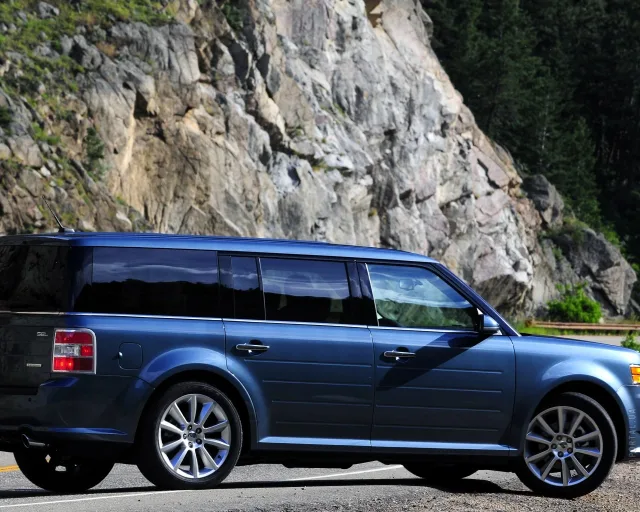 Ford Flex кросовер — 6