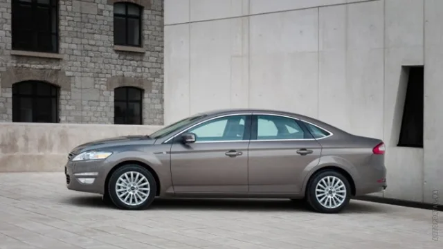 Ford Mondeo 2010 (Форд Мондео) седан — 22
