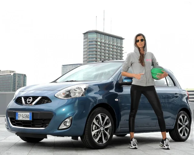 Nissan Micra 2013 5-дверний хетчбек — 12