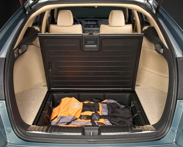 Honda Crosstour кросовер — 3