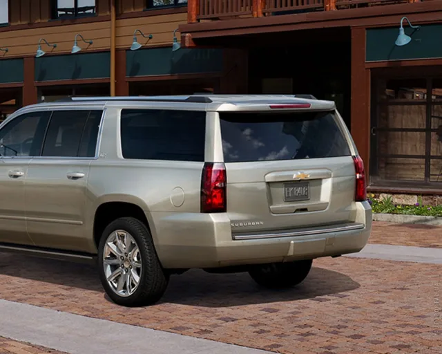 Chevrolet Suburban SUV — 13