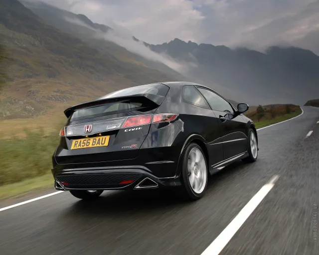 Honda Civic Type R хетчбек — 17