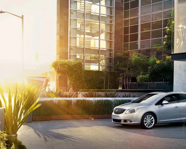 Buick Verano седан — 11
