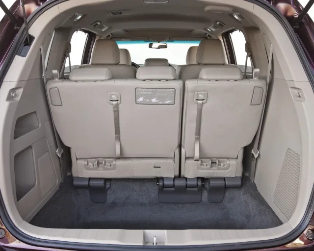 Honda Odyssey 2010 minivan — 10