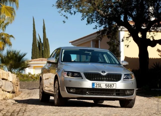 Skoda Octavia A7 2013 хетчбек — 19