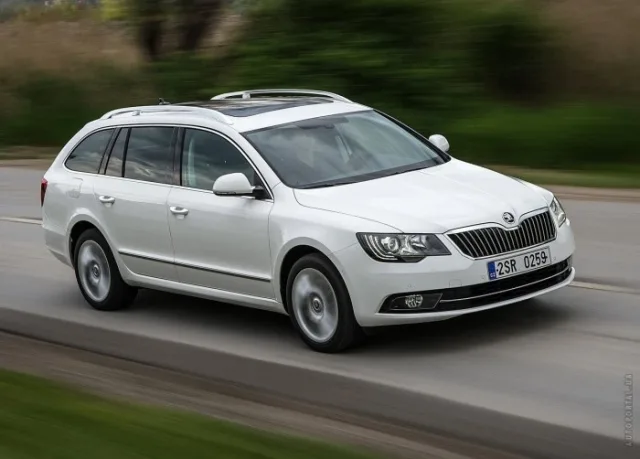 Skoda Superb Combi 1.8 TSI(152) MT Active — 8