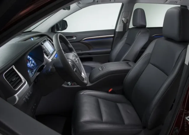 Toyota Highlander 2013 crossover — 3