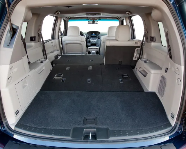Honda Pilot 2012 crossover — 14