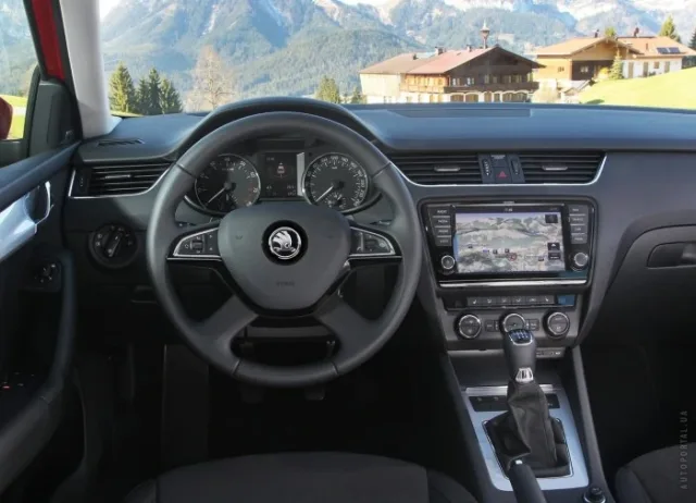 Skoda Octavia Combi A7 2013 — 4