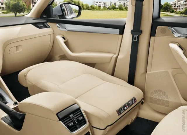 Skoda Octavia Combi A7 2013 — 2