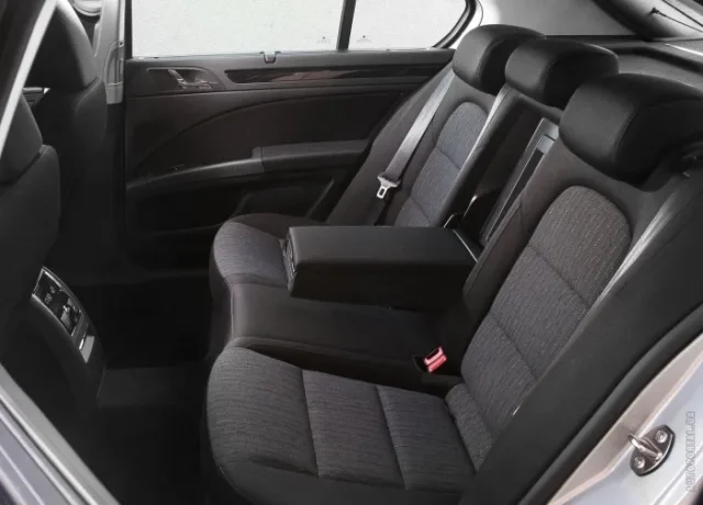 Skoda Superb 2013 седан — 3