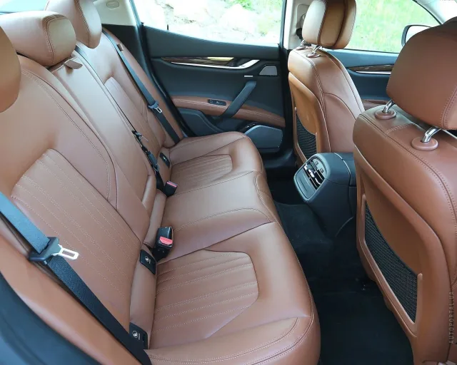 Maserati Ghibli 3.0D AT — 3