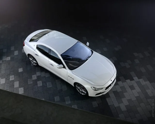 Maserati Ghibli 3.0D AT — 11