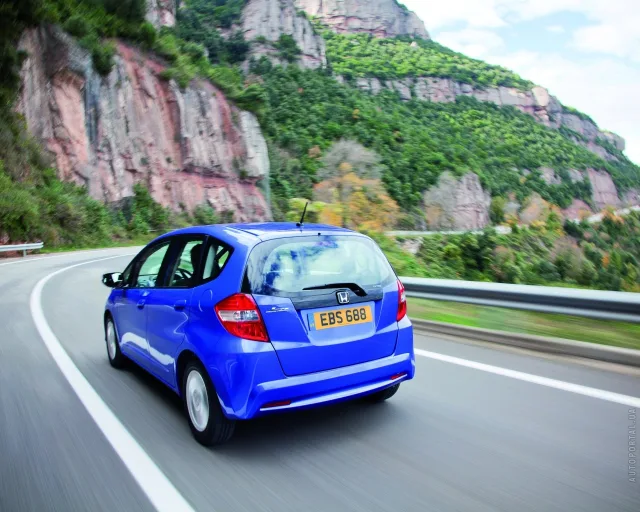 Honda Jazz 2011 microvan — 20