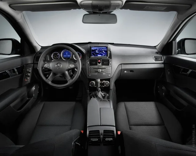 Mercedes-Benz C 320 CDI MT — 4