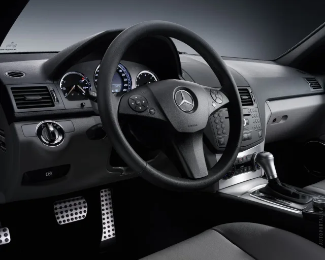 Mercedes-Benz C 320 CDI MT — 17