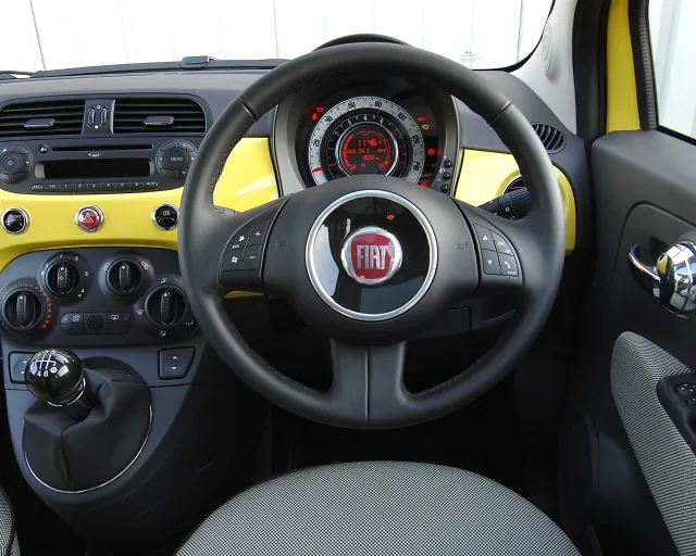 Fiat 500 3-door hatchback — 19