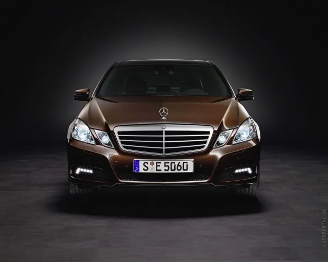 Mercedes-Benz E-Class W212 седан — 20
