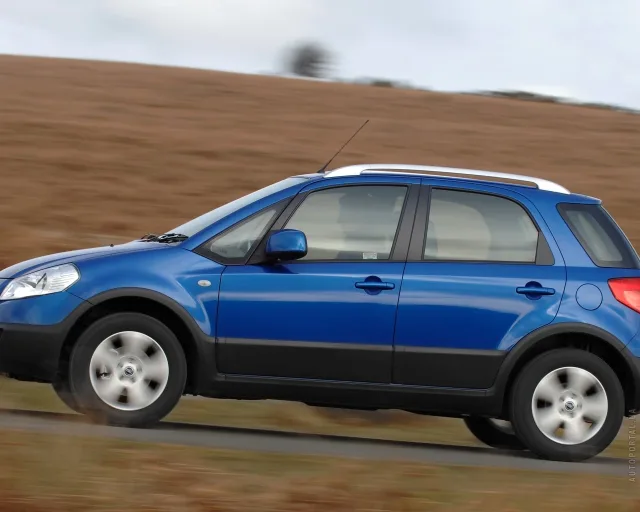 Fiat Sedici 1.6 MT Dynamic — 18